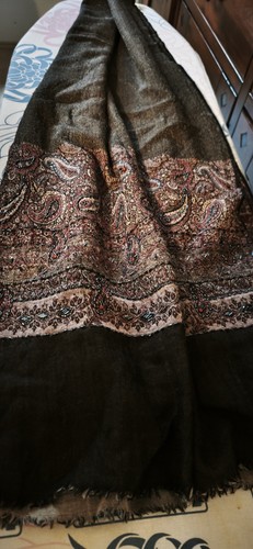 Grosser wollschal bestickt - grosser,